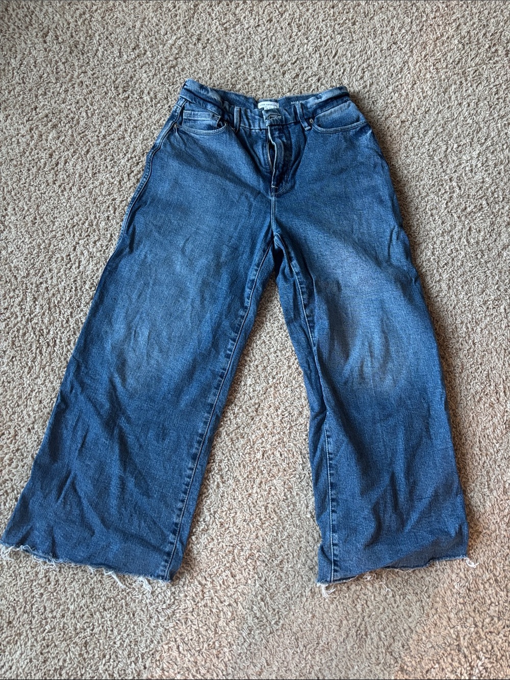 Good American Wide-Leg Jeans in Blue Wash